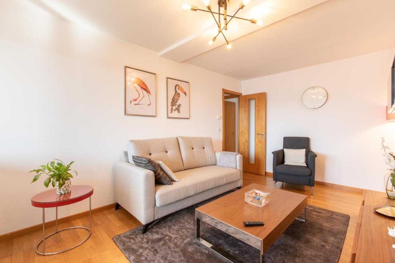 Luminoso Apartamento En Cuatro Caminos A Coruna Bagian luar foto