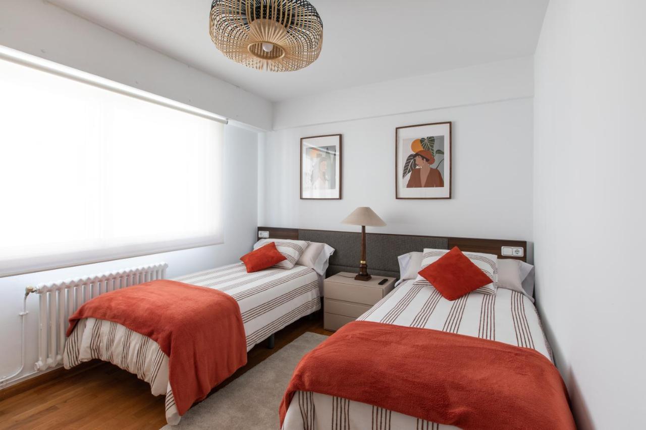 Luminoso Apartamento En Cuatro Caminos A Coruna Bagian luar foto